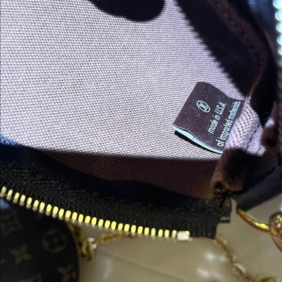 🌸SOLD🌸LIKE NEW LV MULTI POCHETTE ACCESSOIRES🌸 - Picture 12 of 17
